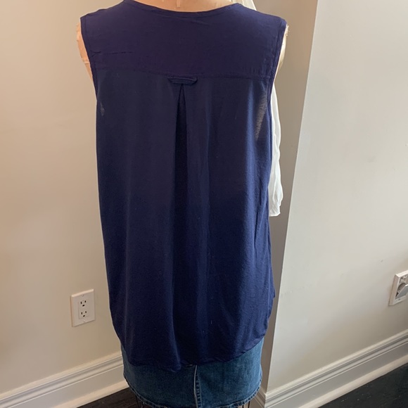 3 for $20 bundle H&M navy light weight tie front sleeveless t shirt - Picture 3 of 7